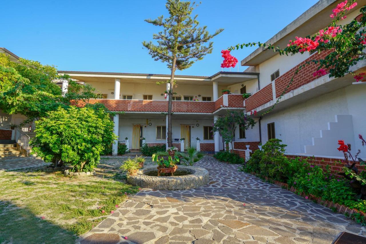 Hotel Residence Le Playe Санта-Доменика Экстерьер фото
